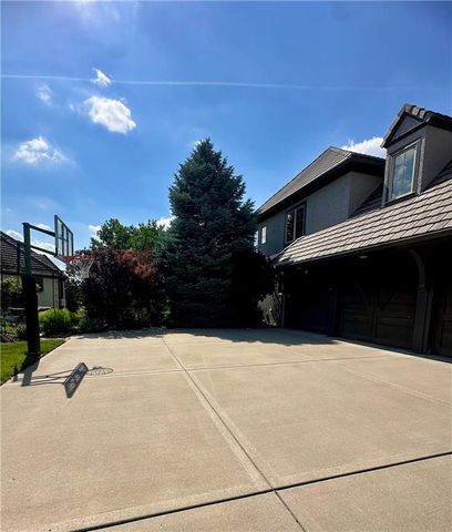 13820 Horton Drive, Overland Park, KS 66223