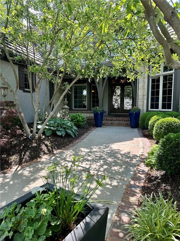 13820 Horton Drive, Overland Park, KS 66223