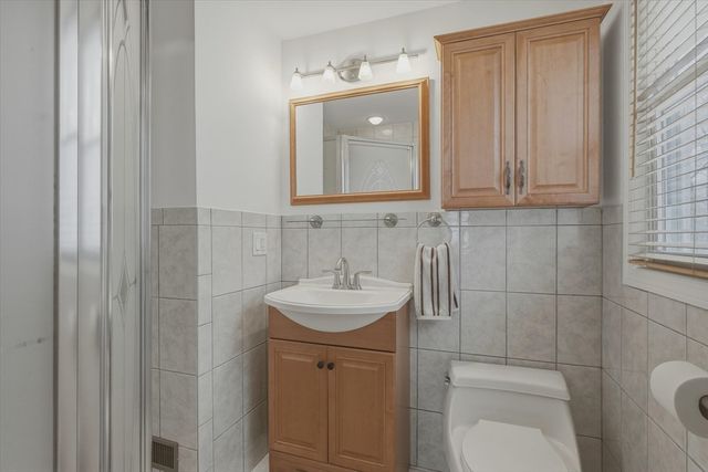 15 Woodmere, Framingham, MA 01701