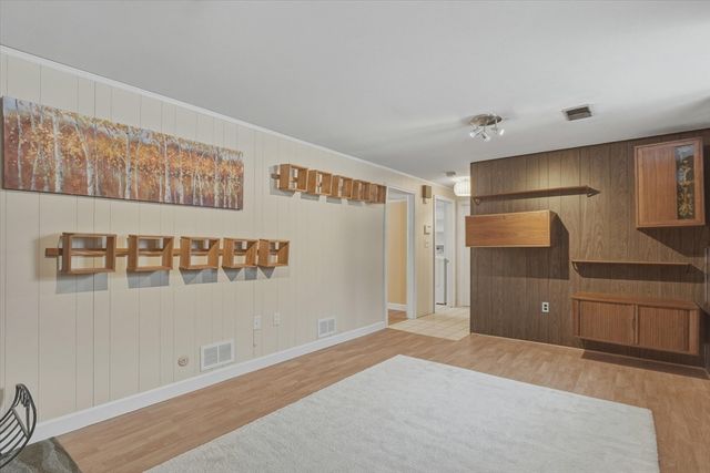 15 Woodmere, Framingham, MA 01701