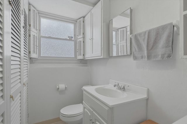 15 Woodmere, Framingham, MA 01701