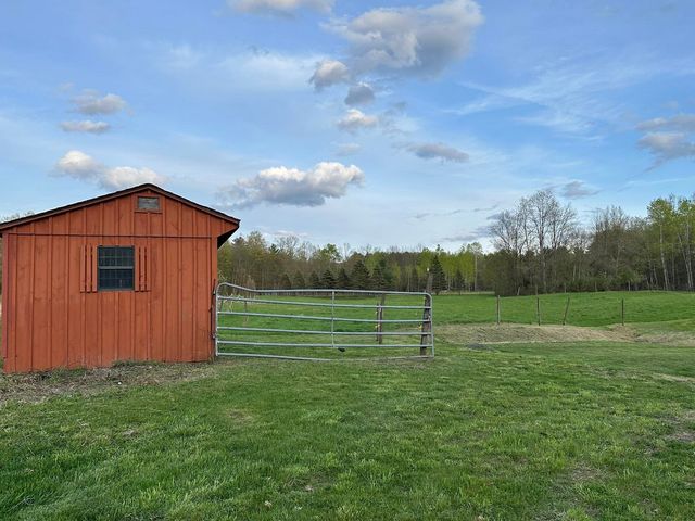 341 Turkey Farm Road, Benson, VT 05731
