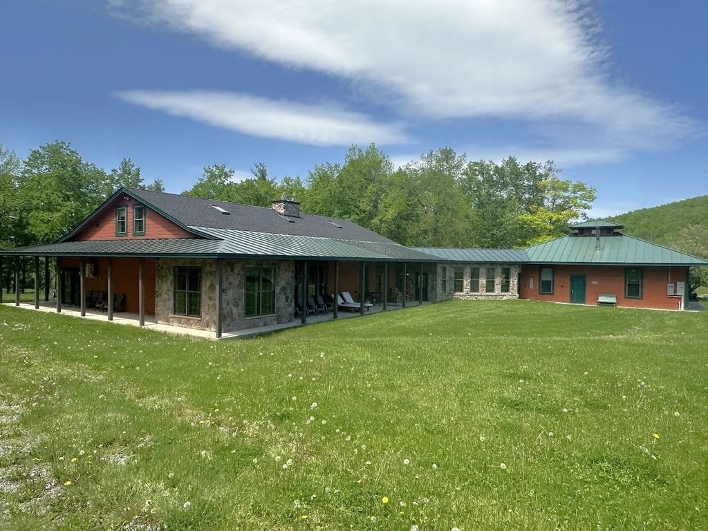 341 Turkey Farm Road, Benson, VT 05731