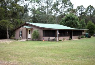 1854 Pond Creek Road, Caryville, FL 32427