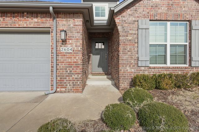 2604 W Natchez Street, Broken Arrow, OK 74011