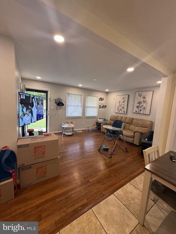 4125 GARDENSEN DR, Woodbridge, VA 22193
