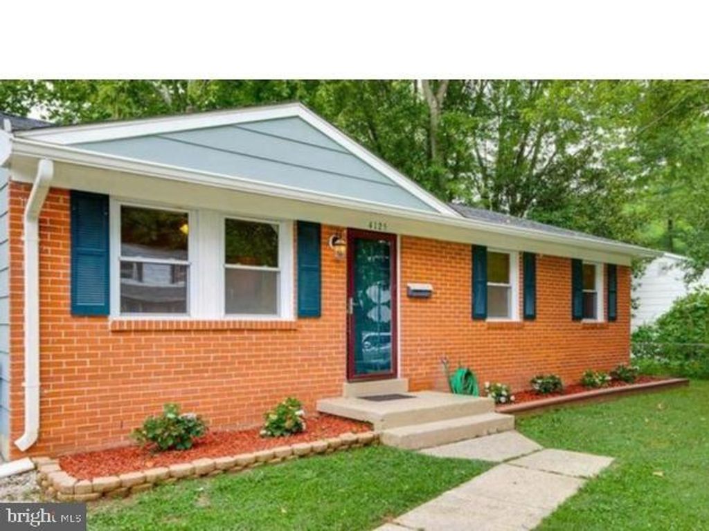 4125 GARDENSEN DR, Woodbridge, VA 22193
