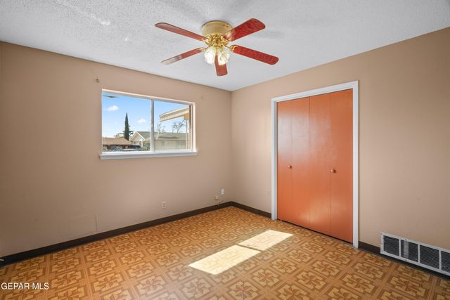 4701 HARCOURT Drive, El Paso, TX 79924