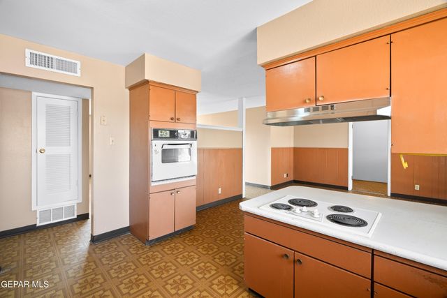 4701 HARCOURT Drive, El Paso, TX 79924