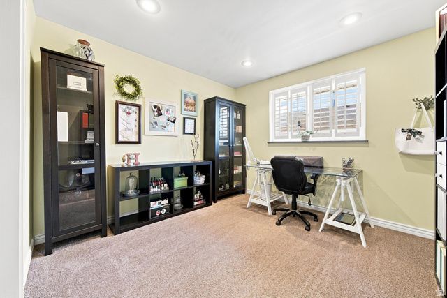 2092 E SOMERSET DR, Cottonwood Heights, UT 84121