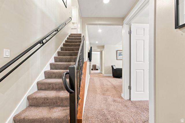 2092 E SOMERSET DR, Cottonwood Heights, UT 84121