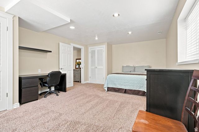 2092 E SOMERSET DR, Cottonwood Heights, UT 84121