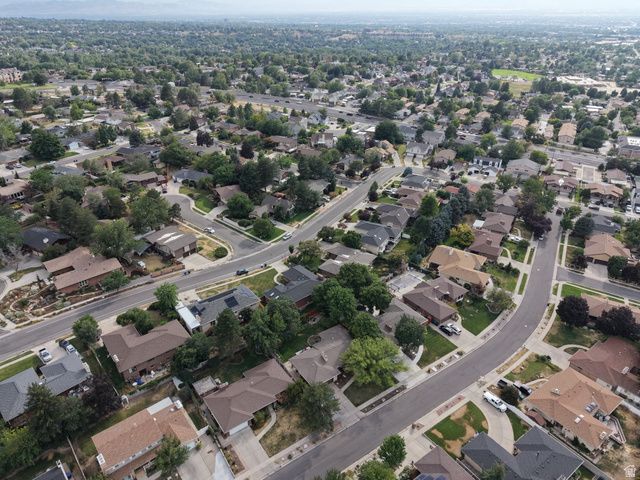 2092 E SOMERSET DR, Cottonwood Heights, UT 84121