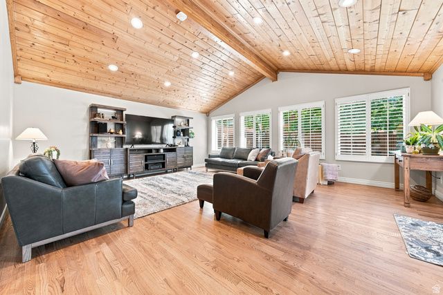 2092 E SOMERSET DR, Cottonwood Heights, UT 84121