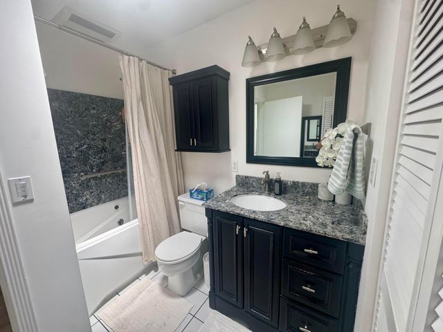 219 OLD JUPITER BEACH Road, Jupiter, FL 33477
