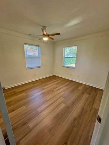 219 OLD JUPITER BEACH Road, Jupiter, FL 33477