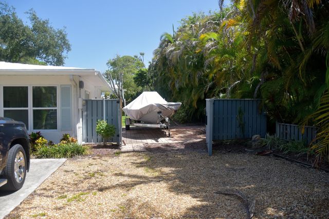219 OLD JUPITER BEACH Road, Jupiter, FL 33477