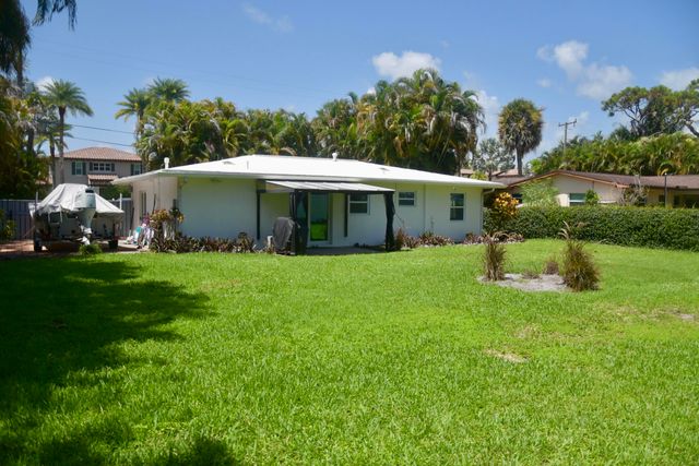 219 OLD JUPITER BEACH Road, Jupiter, FL 33477