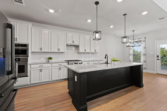 3204 Creek Meadow Drive, Anna, TX 75409