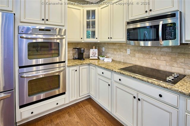1396 Bedford Road, Charleston, WV 25314