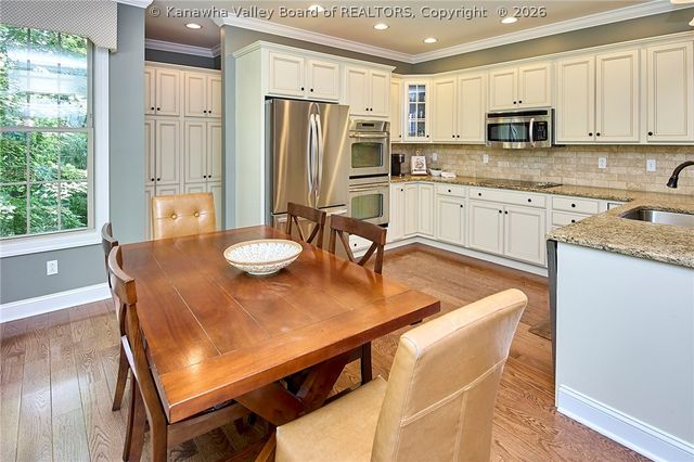 1396 Bedford Road, Charleston, WV 25314