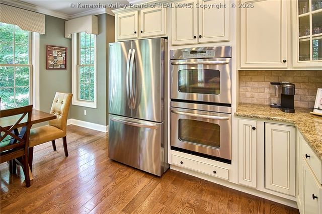 1396 Bedford Road, Charleston, WV 25314