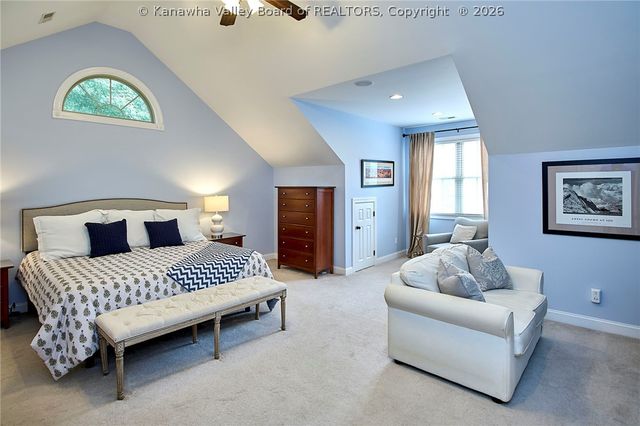1396 Bedford Road, Charleston, WV 25314