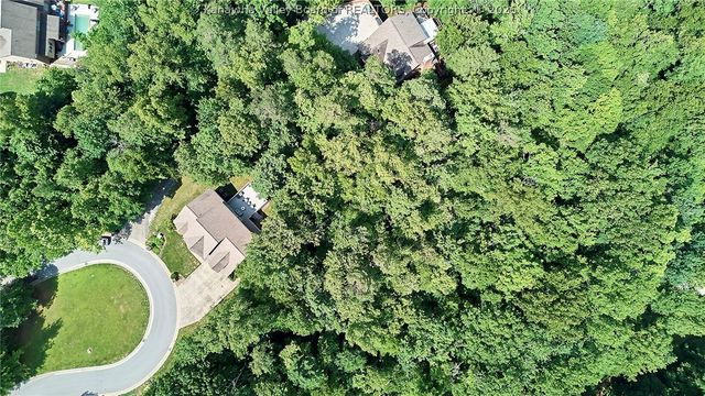 1396 Bedford Road, Charleston, WV 25314