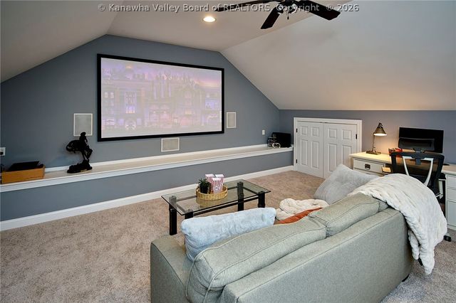 1396 Bedford Road, Charleston, WV 25314
