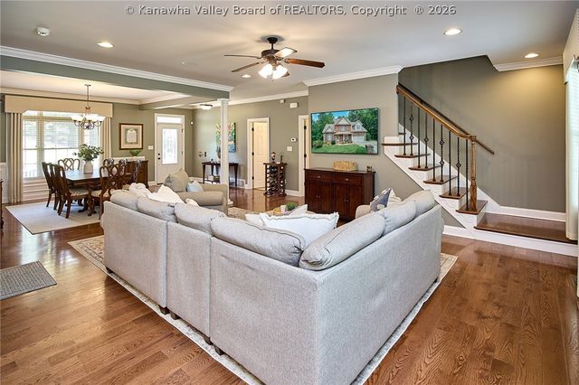 1396 Bedford Road, Charleston, WV 25314