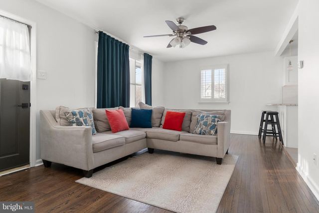 8 ADAMS AVE, Mount Ephraim, NJ 08059