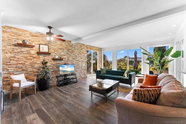 29059 Meadow Glen Way W, Escondido, CA 92026