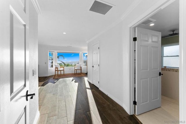 29059 Meadow Glen Way W, Escondido, CA 92026