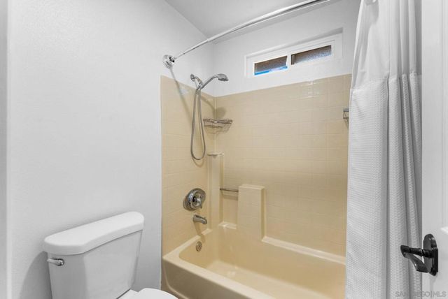 29059 Meadow Glen Way W, Escondido, CA 92026