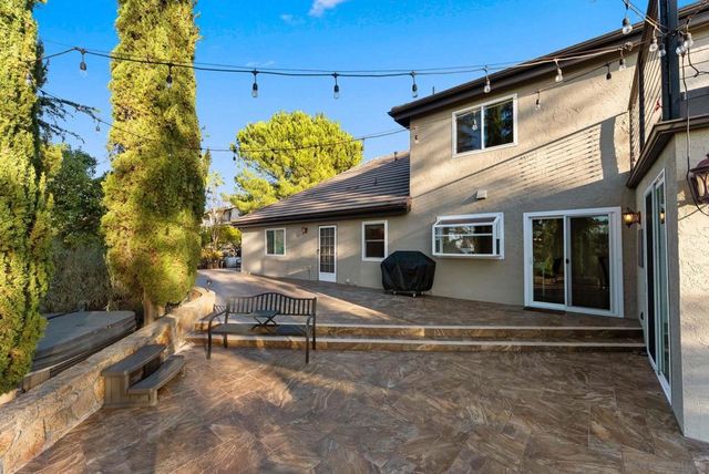 29059 Meadow Glen Way W, Escondido, CA 92026