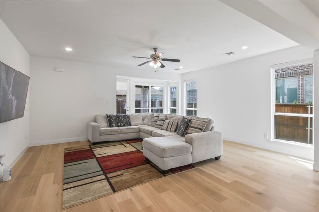 8425 Colburn, The Colony, TX 75056