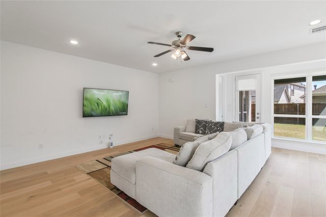 8425 Colburn, The Colony, TX 75056