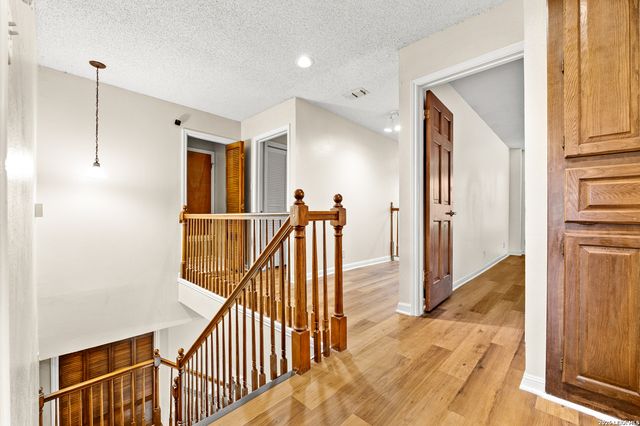 16710 Henderson Pass, San Antonio, TX 78232