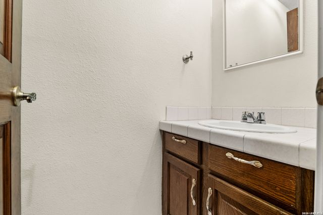 16710 Henderson Pass, San Antonio, TX 78232