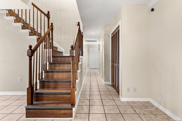 16710 Henderson Pass, San Antonio, TX 78232