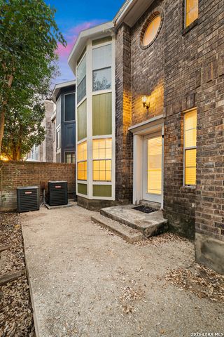 16710 Henderson Pass, San Antonio, TX 78232