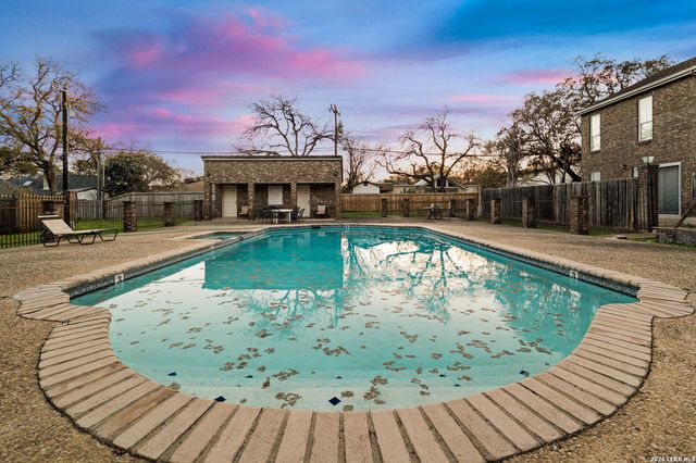 16710 Henderson Pass, San Antonio, TX 78232