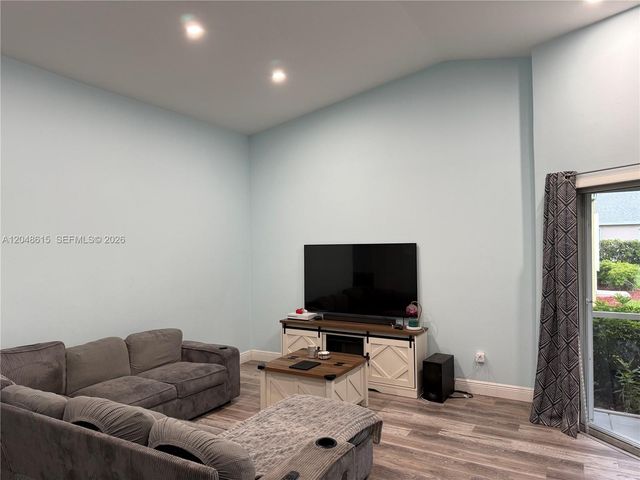 2225 SE 5th Place, Homestead, FL 33033