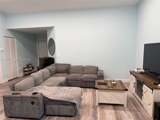 2225 SE 5th Place, Homestead, FL 33033