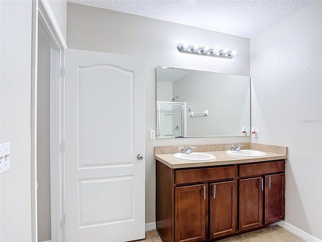 1562 TAMARIND ROAD, Davenport, FL 33896