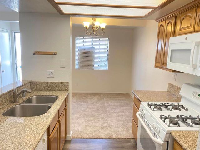 13222 Salmon River 201, San Diego, CA 92129