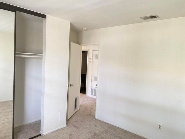 13222 Salmon River 201, San Diego, CA 92129
