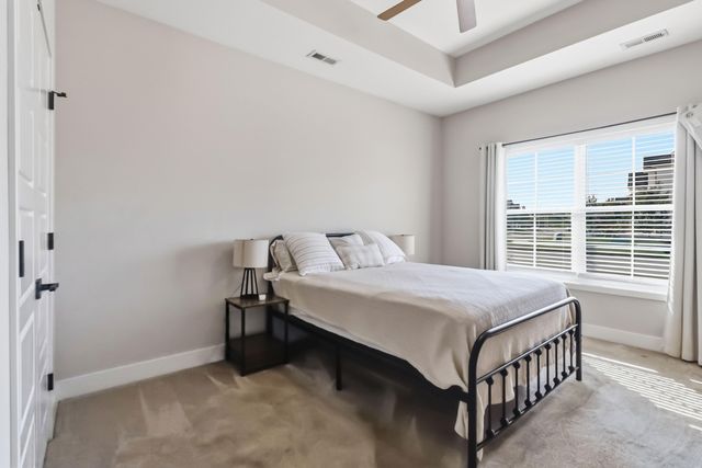 1952 Tidewater Flat, Lexington, KY 40509