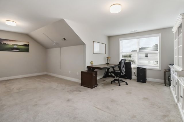 1952 Tidewater Flat, Lexington, KY 40509