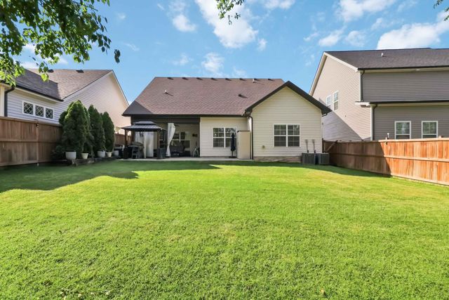 1952 Tidewater Flat, Lexington, KY 40509